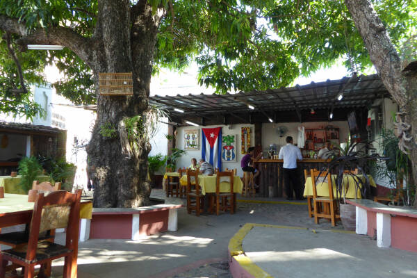 leil.de/di/pics/restaurant_kuba_trinidad.jpg